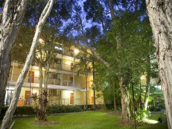 Ramada Resort Flynns Beach