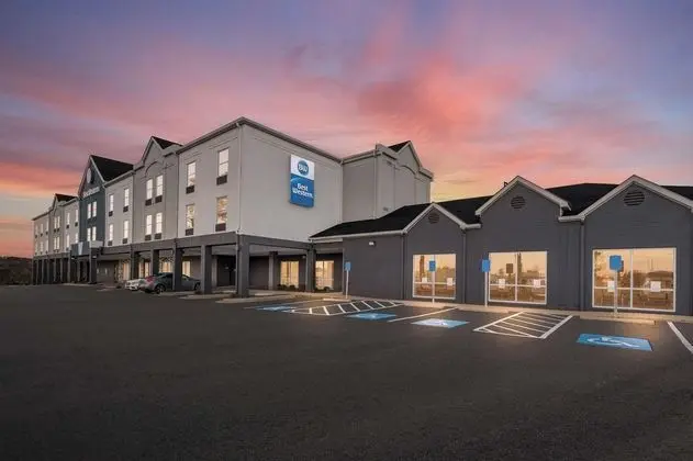 Ramada Limited Little Rock - Dış Mekan