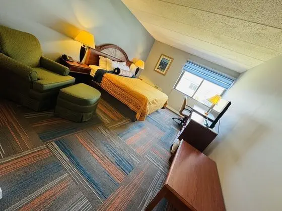 Ramada Mystic