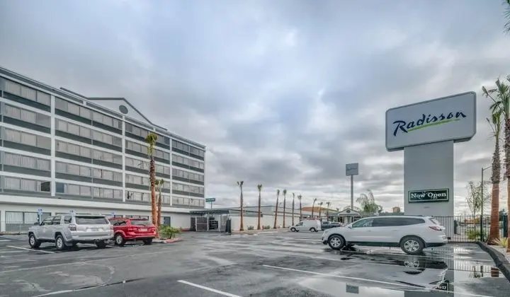 Ramada Oakland Airport