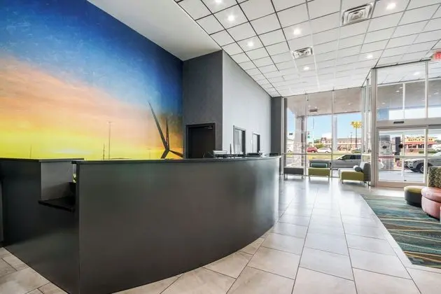 Ramada Oklahoma City Near Bricktown - Lobi