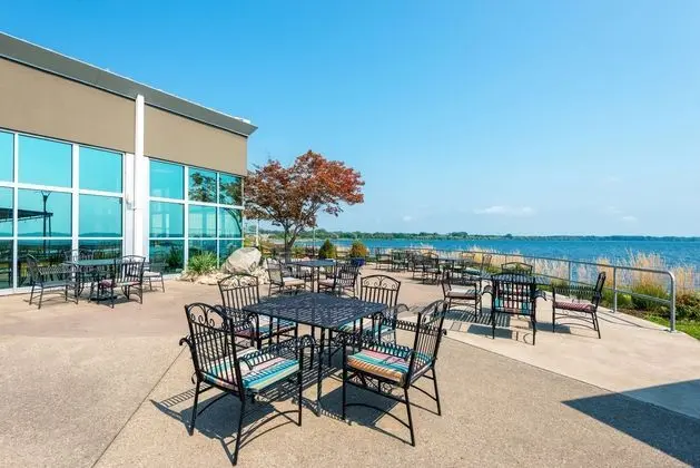 Ramada Plaza Geneva Lakefront Resort