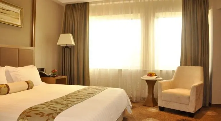 Ramada Plaza Pudong Shanghai