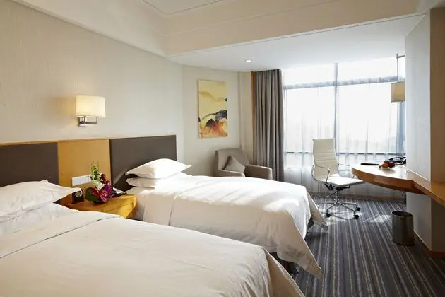 Ramada Plaza Shanghai Pudong Airport