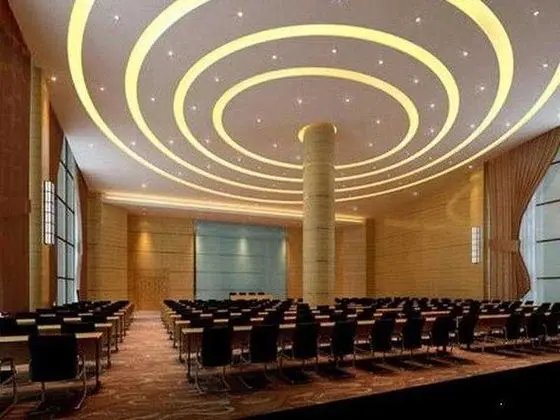 Ramada Plaza Shenzhen North - İş / Konferans