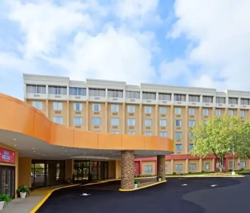 Ramada Plaza by Wyndham Cranbury/S Brunswick