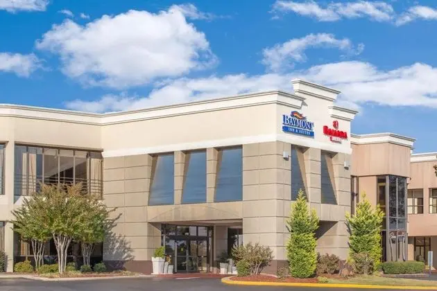 Ramada Plaza by Wyndham Fayetteville Fort Bragg 