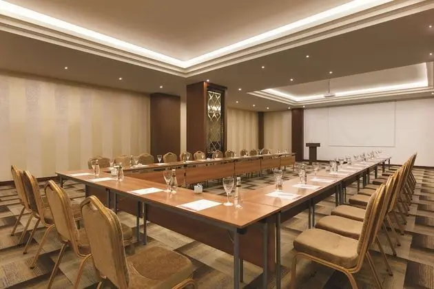Ramada Plaza by Wyndham İstanbul Ataköy - İş / Konferans