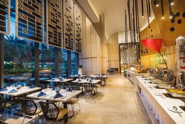 Ramada Plaza by Wyndham Sanya Bay - Yerinde Yemek
