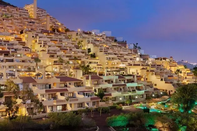 Ramada Residences by Wyndham Costa Adeje - Dış Mekan