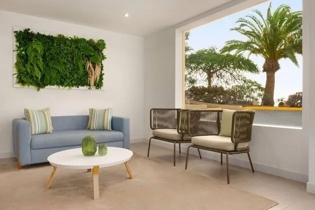 Ramada Residences by Wyndham Costa Adeje - Lobi