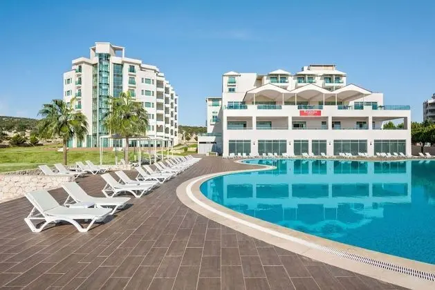 Ramada Resort by Wyndham Kizkalesi - Havuz