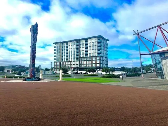 RAMADA SUITES AUCKLAND MANUKAU PACFIC CENTRE