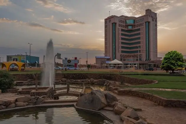 Ramada Hotel & Suites - Dış Mekan