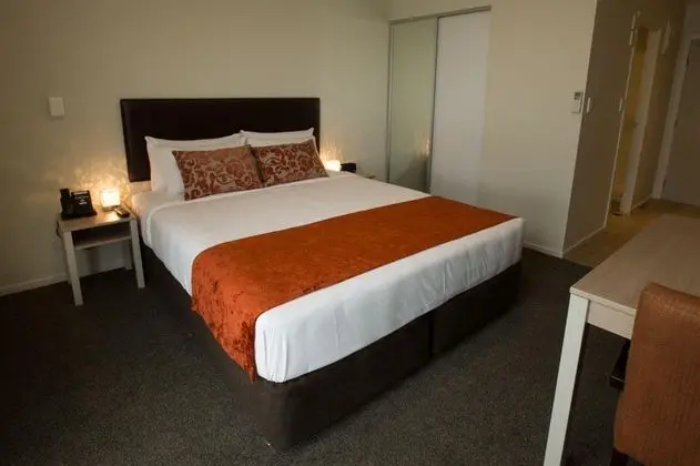 Ramada Suites Christchurch