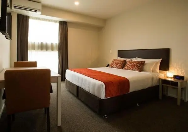 Ramada Suites Christchurch - Genel