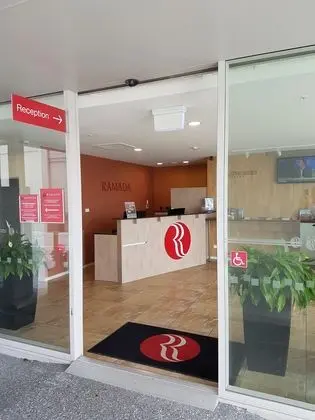 Ramada Suites Christchurch - Lobi