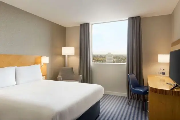 Ramada Hotel & Suites by Wyndham Coventry - Öne Çıkan Resim