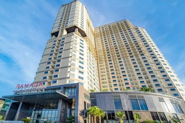 Ramada Hotel & Suites by Wyndham Halong Bay View - Dış Mekan