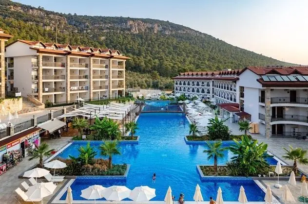 Ramada Resort by Wyndham Akbük