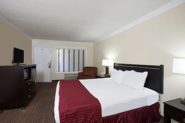 Ramada by Wyndham Anaheim Convention Center