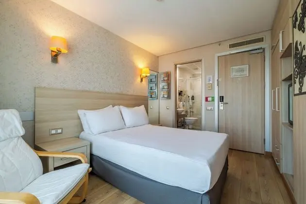 Ramada by Wyndham Ankara - Oda