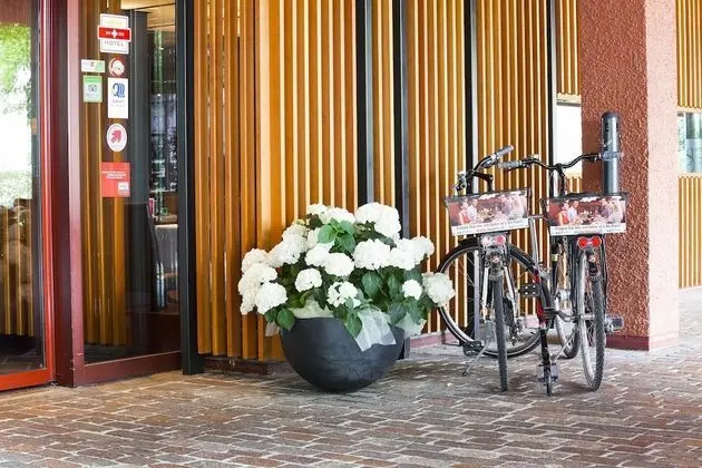 Ramada by Wyndham Baden Hotel du Parc - Dış Mekan