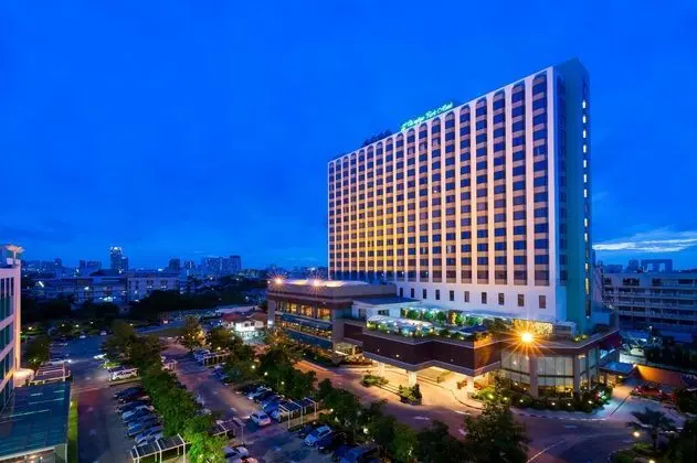 Ramada by Wyndham Bangkok Chaophya Park