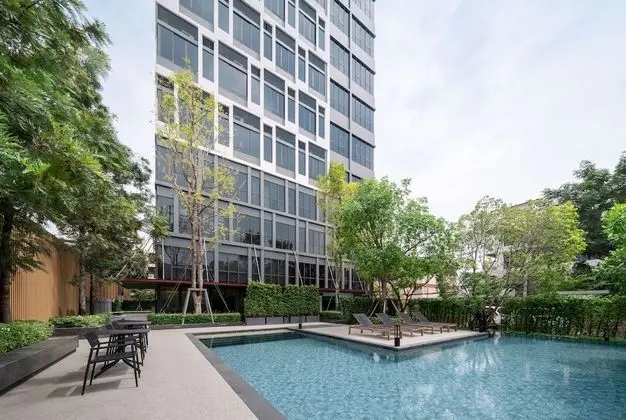 Ramada by Wyndham Bangkok Sukhumvit 87 - Havuz