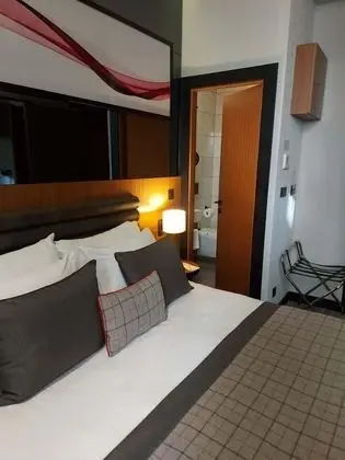 Ramada by Wyndham Budapest City Center - Genel