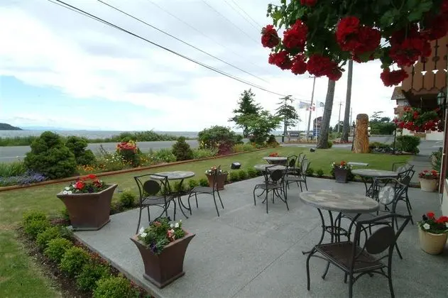 Ramada by Wyndham Campbell River - Yeme / İçme
