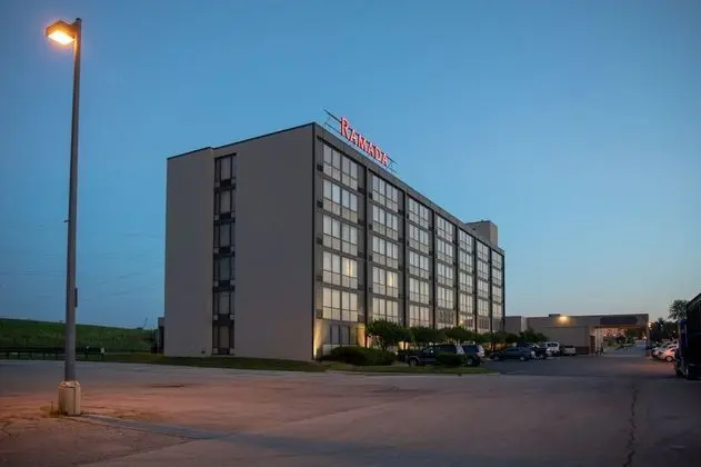 Ramada by Wyndham Cedar Rapids
