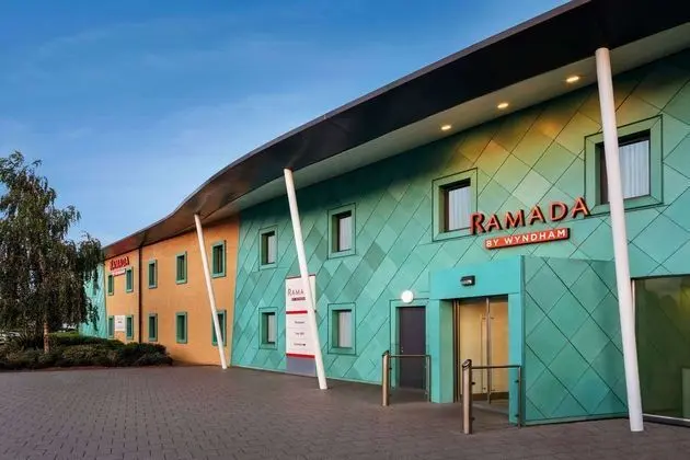 Ramada by Wyndham Cobham - Öne Çıkan Resim