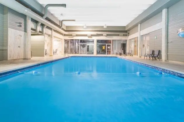 Ramada by Wyndham Cornwall - Genel