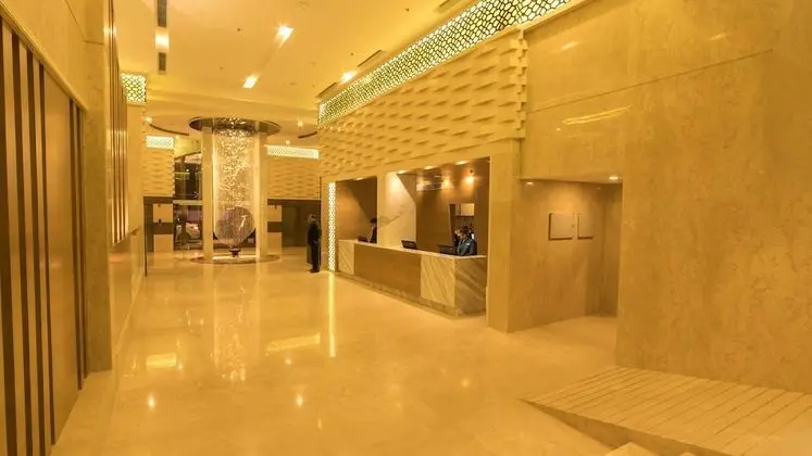 Ramada by Wyndham Dehradun Chakrata Road - Lobi