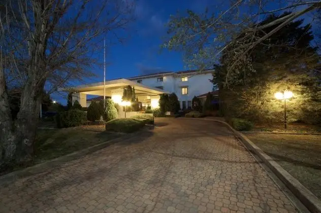 RAMADA BY WYNDHAM DIPLOMAT CANBERRA