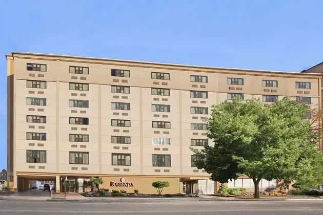 Ramada by Wyndham East Orange - 1