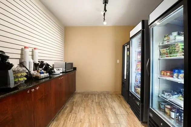 Ramada by Wyndham Edson