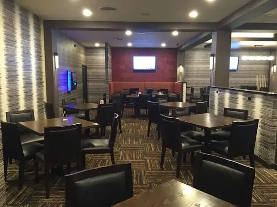 Ramada by Wyndham Grand Forks - Yerinde Yemek