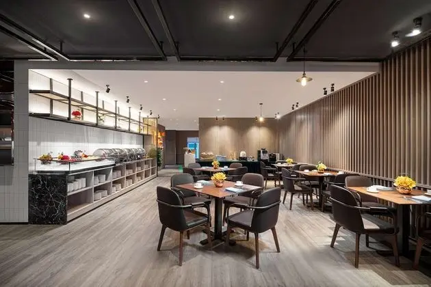 Ramada by Wyndham Guangzhou Conghua - Yerinde Yemek