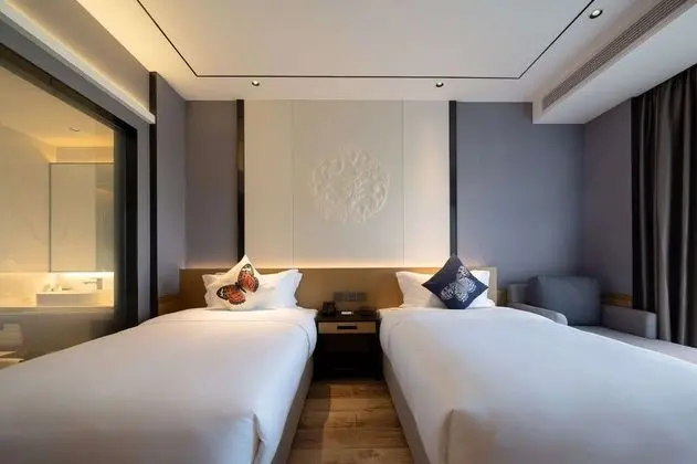 Ramada by Wyndham Guilin Yangshuo Resort - Oda