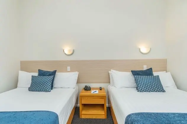 Ramada by Wyndham Hamilton City Center - Oda