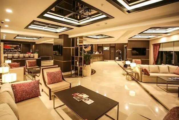 Ramada by Wyndham Isparta - Lobi