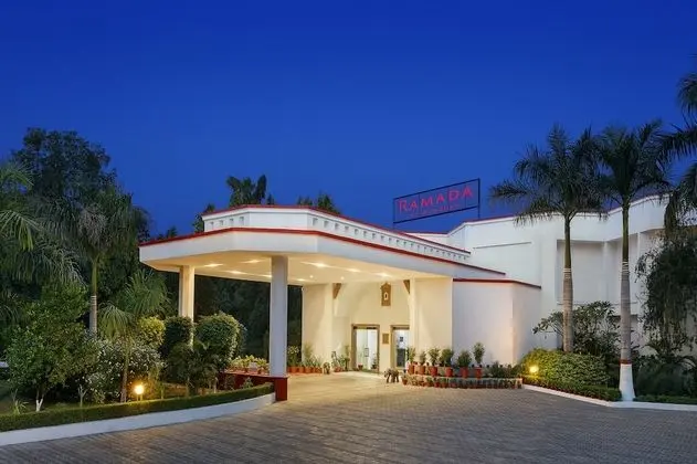 Ramada by Wyndham Khajuraho - Dış Mekan