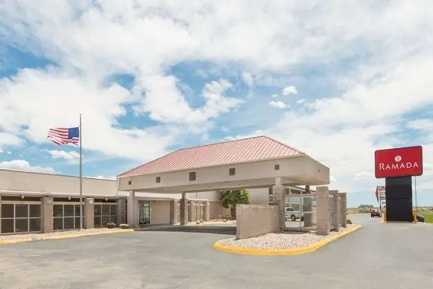 Ramada by Wyndham Laramie - Genel