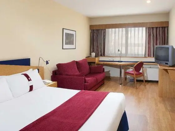 Ramada by Wyndham Madrid Tres Cantos - Oda
