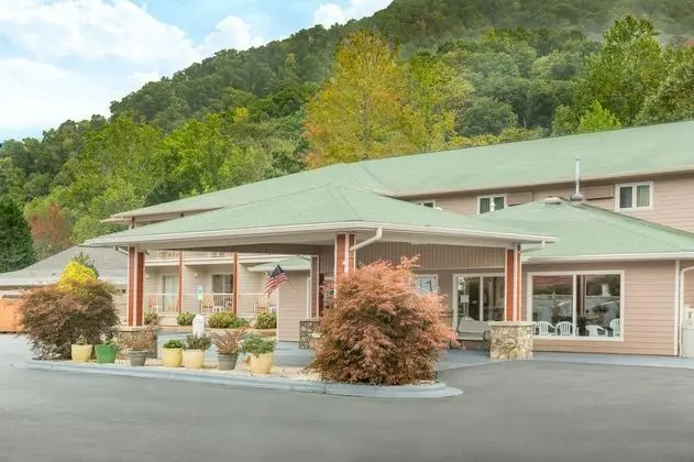 Ramada by Wyndham Maggie Valley