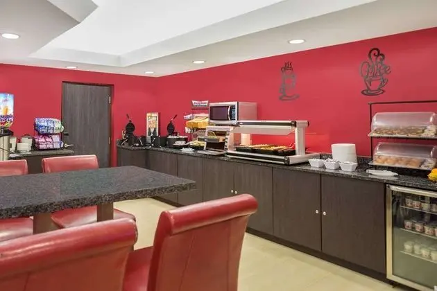 Ramada by Wyndham Miami Springs International Arpt