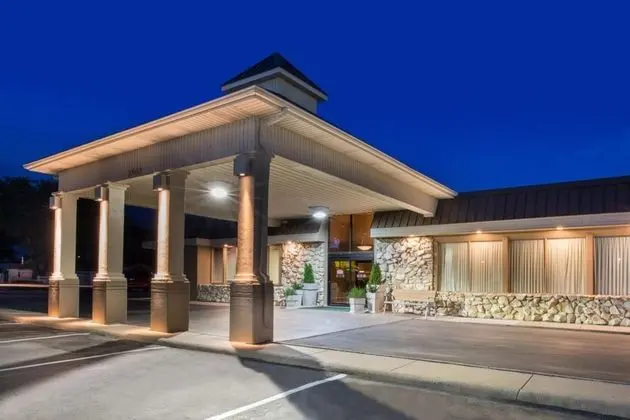 RAMADA BY WYNDHAM MIDTOWN GRAND ISLAND