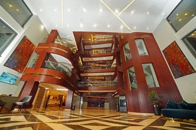 Ramada by Wyndham Murree Lower Topa Resort - Lobi